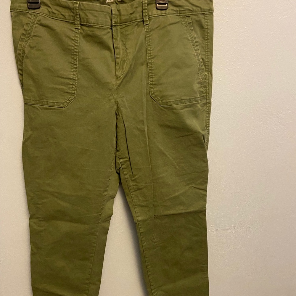 Old Navy ankle pixie pants olive green size 14